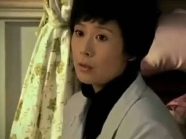 《蜗居》播出12年，男一号成“叔圈顶流”，男二号却惨遭封杀