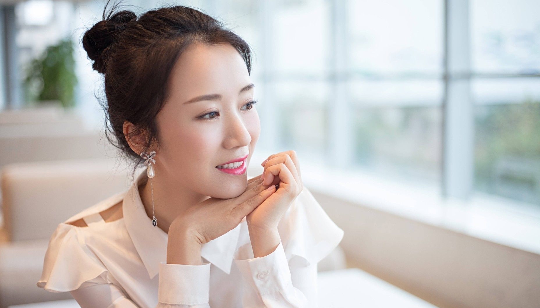 《蜗居》播出12年，男一号成“叔圈顶流”，男二号却惨遭封杀