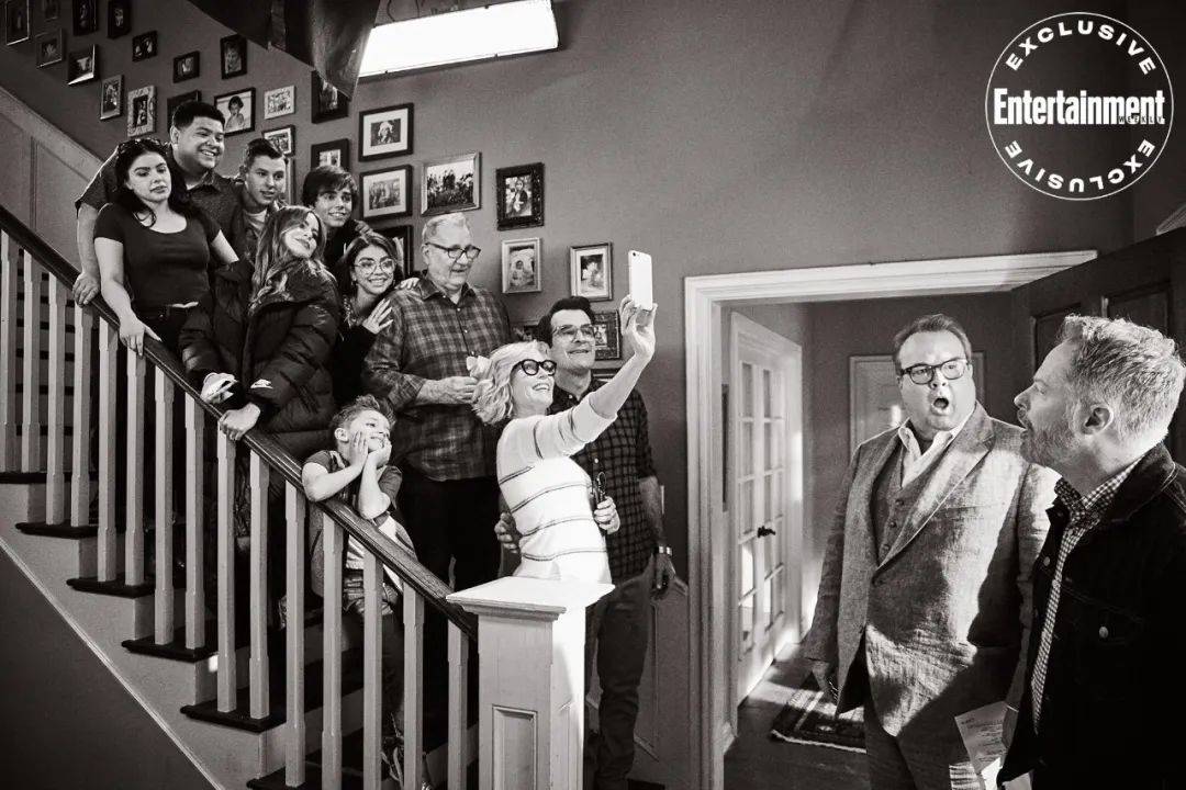 十一年不断更的《摩登家庭》迎来了Happy Ending