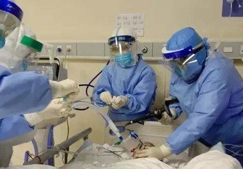 辽宁日报宁新平：“长子”的样子