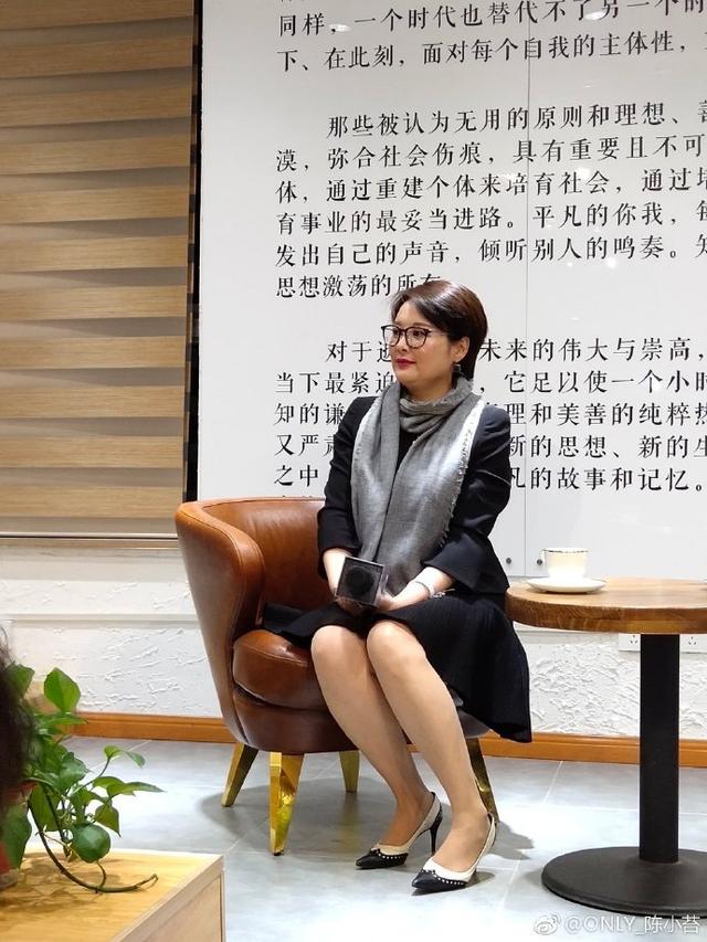 突然三婚、刚网友、丈夫小她11岁，46岁袁立终于把自己活成杜小月