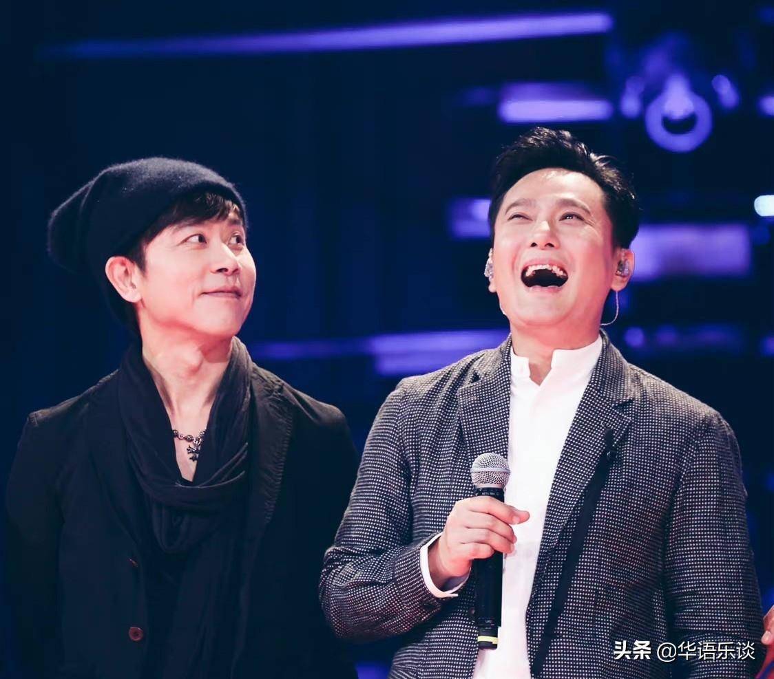 “张牙伍爪”再度归来:那些经典的男歌手舞台CP,你记得几对?