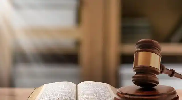 女大学生血腥遇害,拒绝搭讪遭刺杀,法律责任引发热议