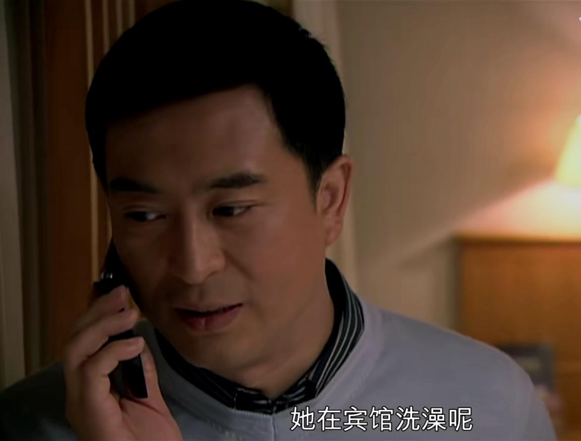 重温《蜗居》：才懂海藻“未婚却要给宋思明生孩子”的真实原因