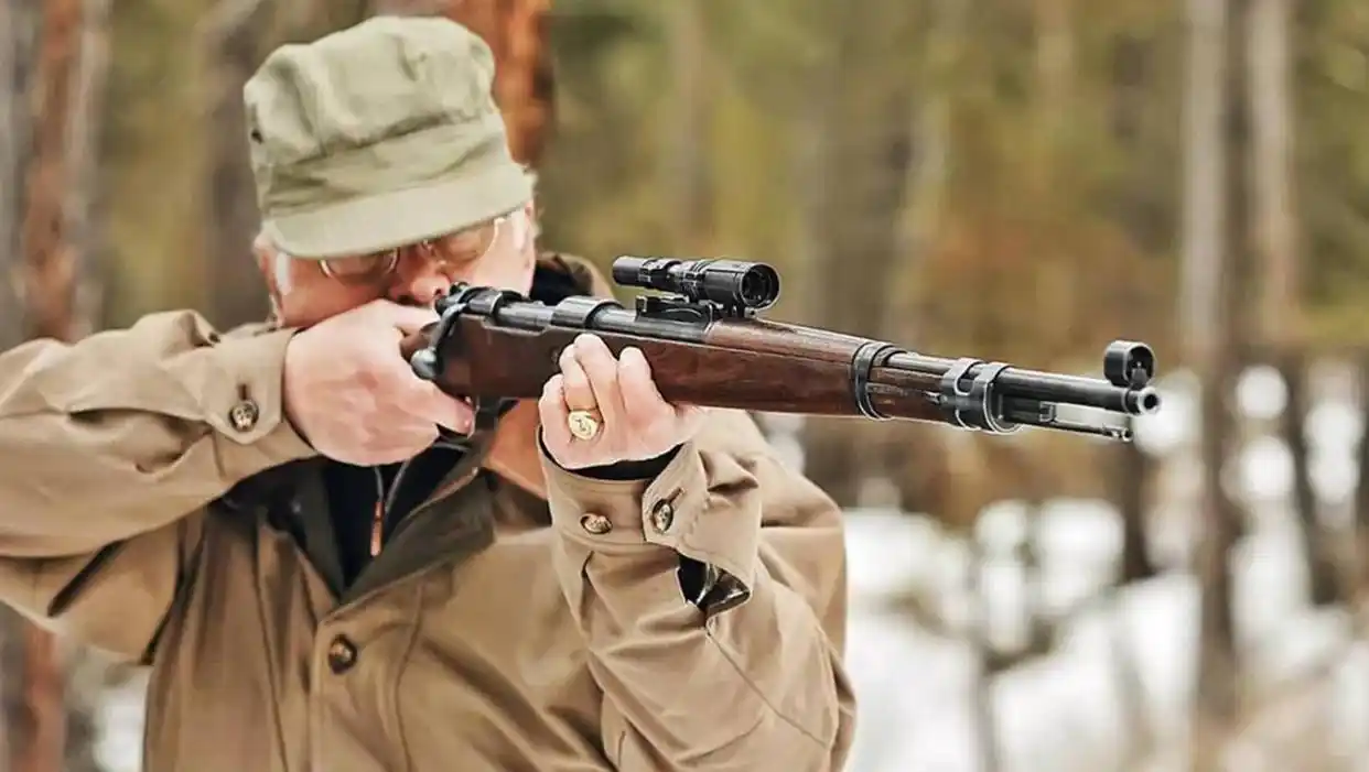 毛瑟98k与M1加兰德步枪的二战传奇与影响