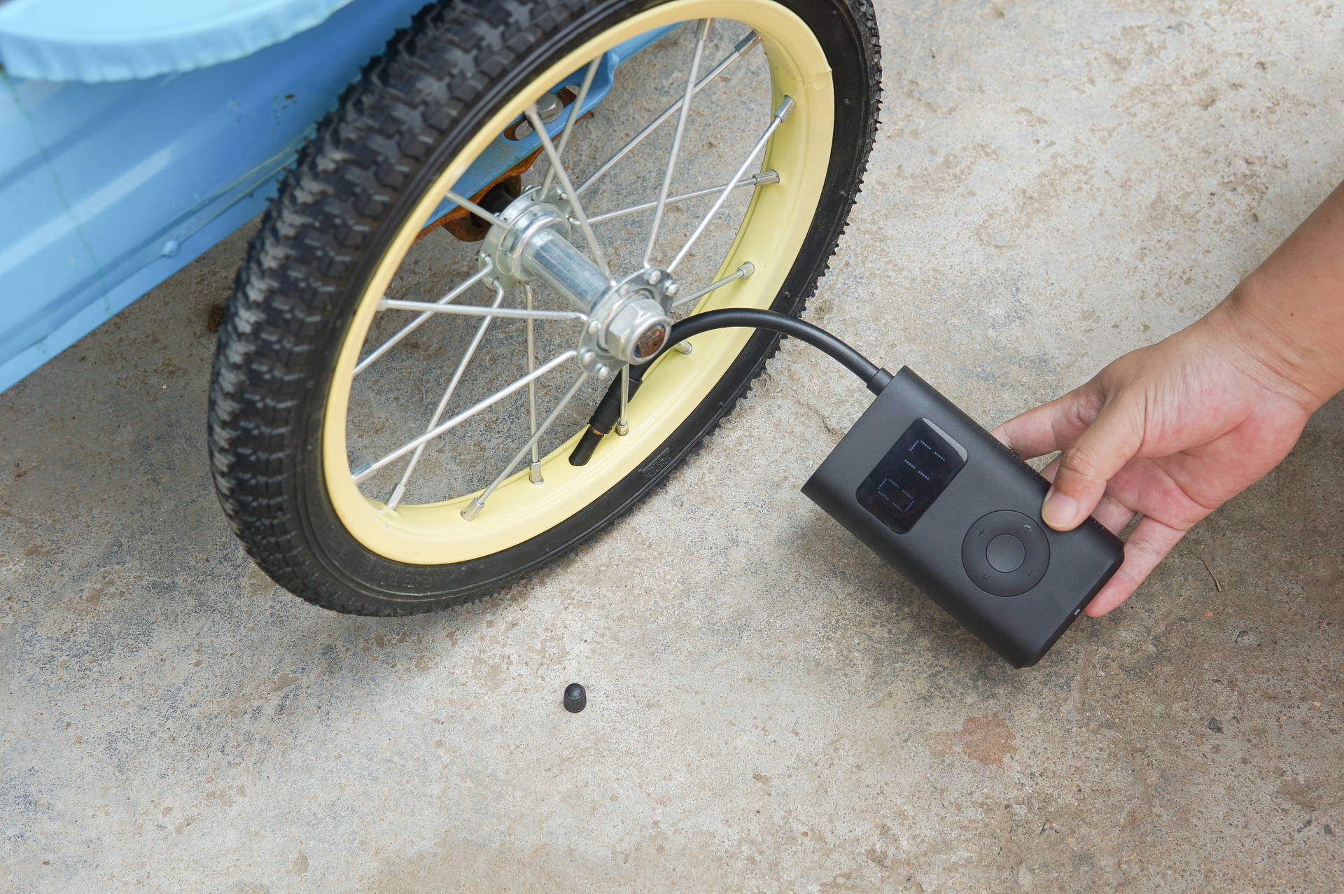 米家神器真香！新一代充气宝1S测评，保时捷车主用了都说好