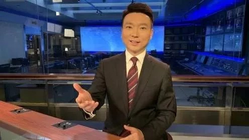 央视“宝藏男孩”康辉： 用《新闻联播》的“金标准”，衡量人生的每项分数