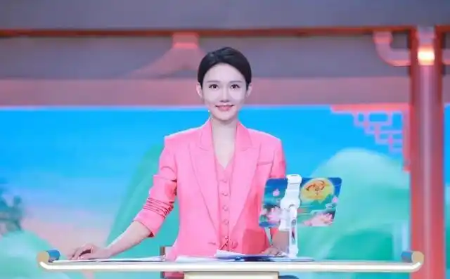 央视八大频道“第一才女”花落谁家？