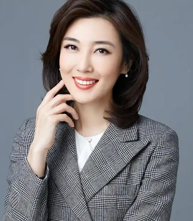 央视八大频道“第一才女”花落谁家？