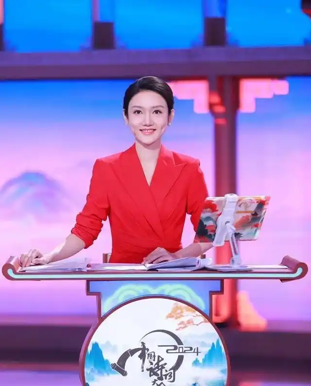 央视八大频道“第一才女”花落谁家？