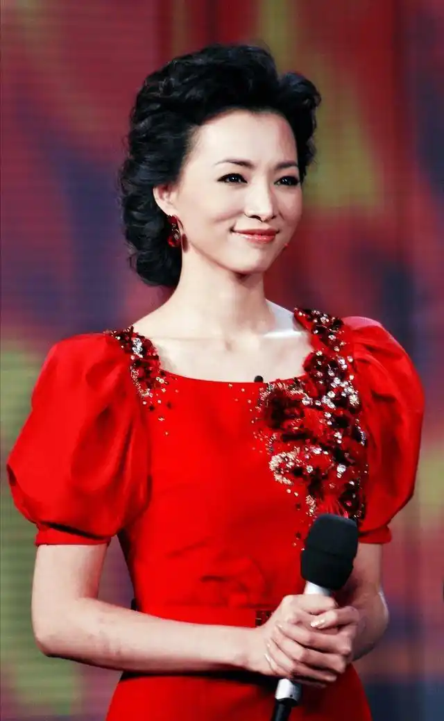 央视八大频道“第一才女”花落谁家？