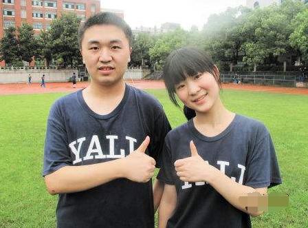 宝爸姓李，宝妈姓周，给龙凤胎起名那叫一个绝，众人：太有才了