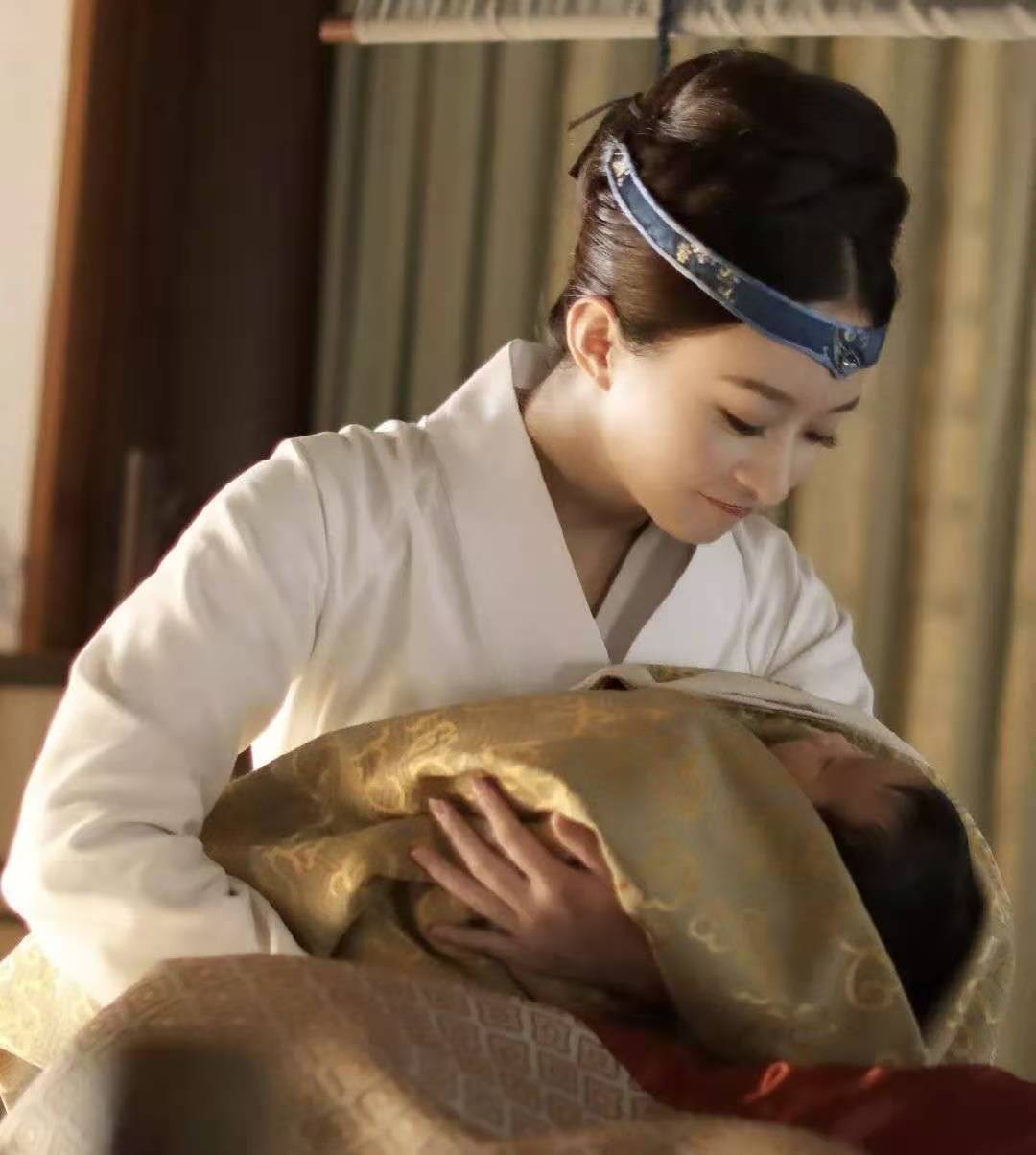 给孩子起名“吴赖”，谁知护士把名字打错，父母将错就错：不改了