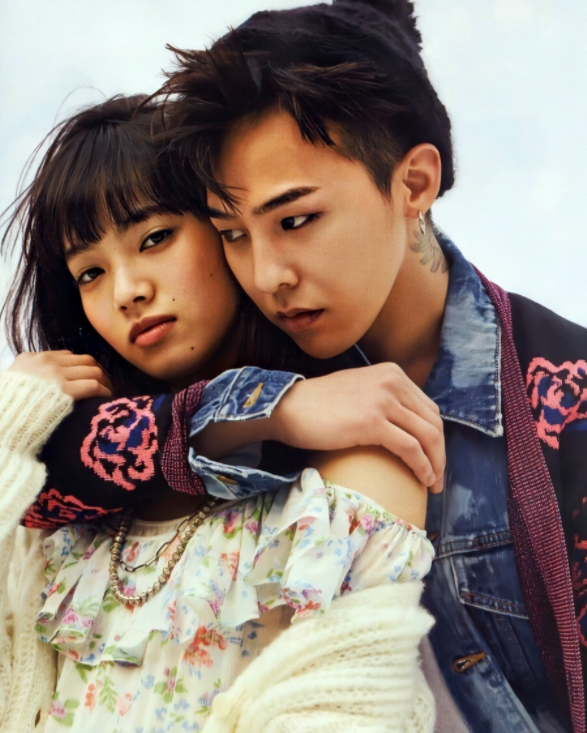 权志龙小松菜奈晒背影合照疑似公开恋情？粉丝：P图不约！