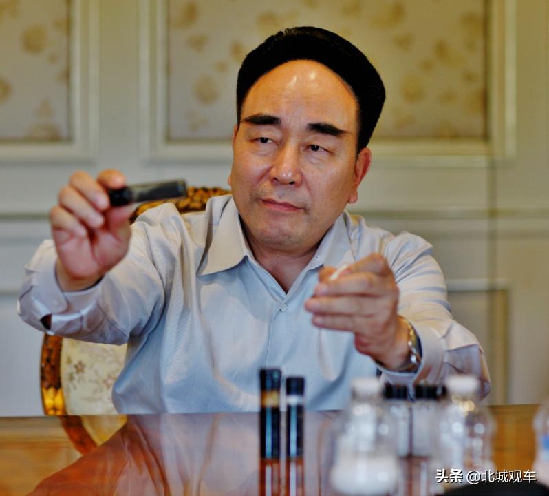 仰融成就了华晨的辉煌，却为何最终走向了破产的深渊？