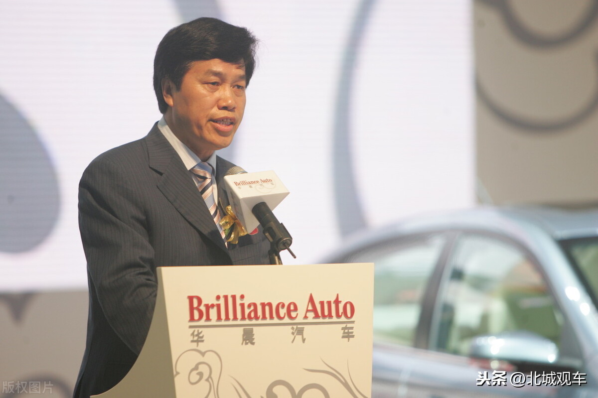 仰融成就了华晨的辉煌，却为何最终走向了破产的深渊？