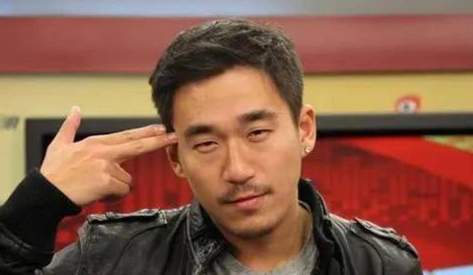 33年前，被张国立分手的前妻罗秀春，如今过得怎样了？