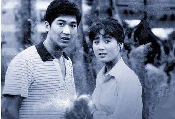 回顾:为了邓婕,张国立“抛弃”的前妻罗秀春,如今过得怎样了?