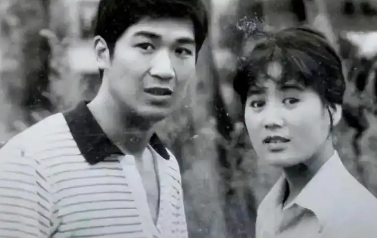 张国立感言：罗秀春恩人般存在，邓婕挚爱，双女主写就辉煌人生