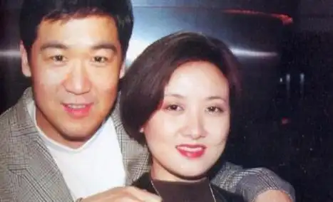 张国立感言：罗秀春恩人般存在，邓婕挚爱，双女主写就辉煌人生