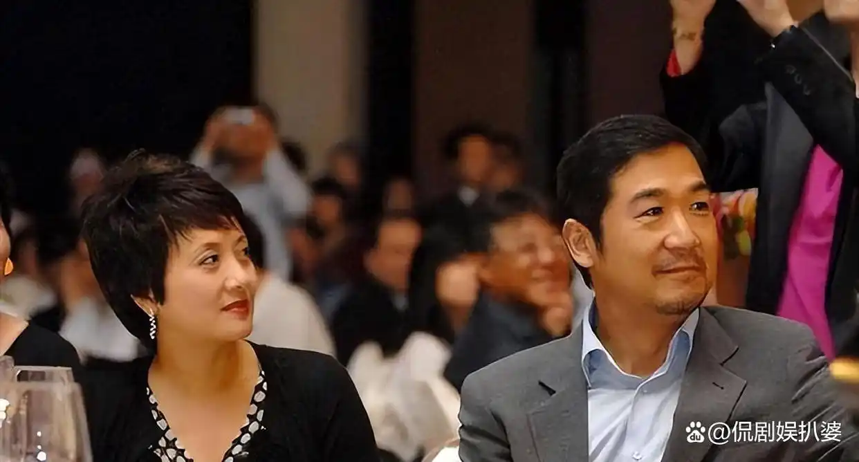 张国立与罗秀春离婚34年：他再婚有烦恼，她至今单身牵挂儿子