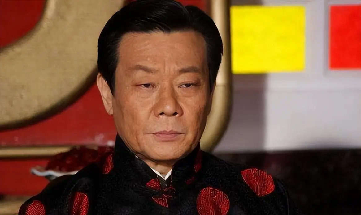 坐拥双妻的演员寇世勋,受访时说:来世不会再娶两个老婆,太累了