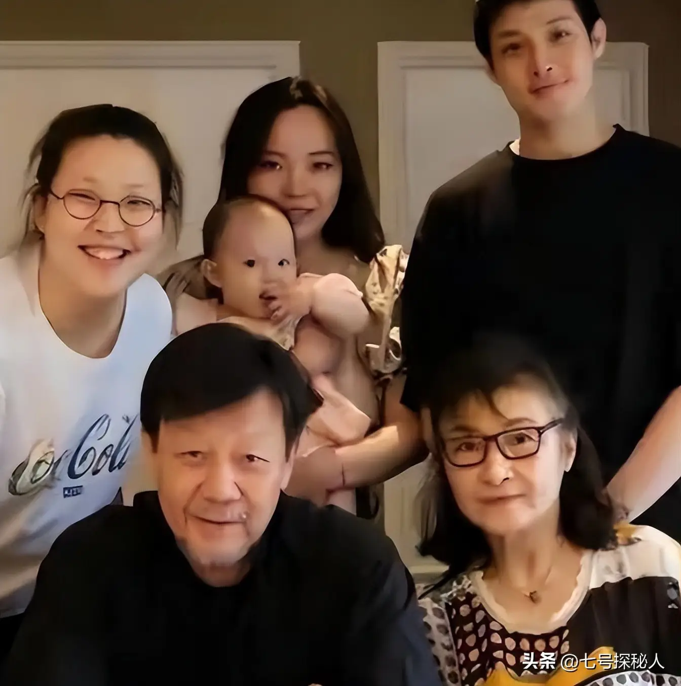 一妻一妾住楼上楼下,三人一同生活30多年,71岁的寇世勋太离谱