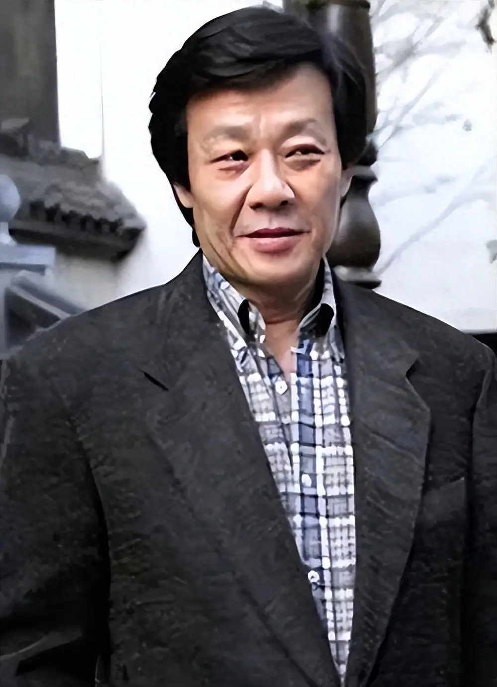 寇世勋，与一妻一妾同住27年，晚年凄凉度日，后悔不已