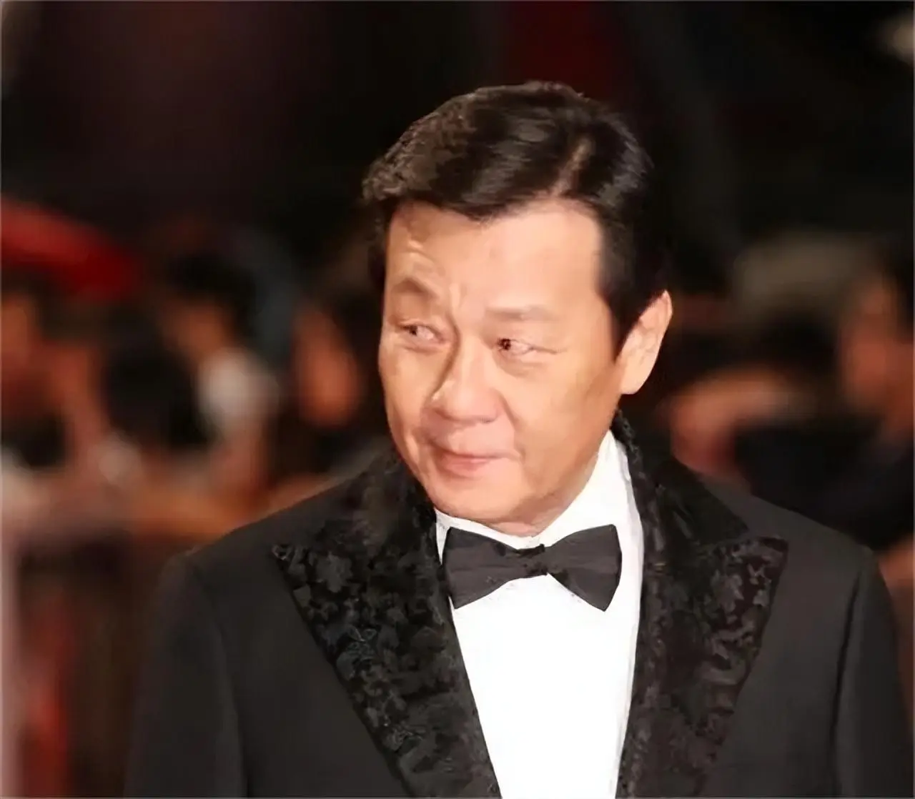 演员寇世勋：将情人带回家与原配共同生活多年，今68岁现状如何？