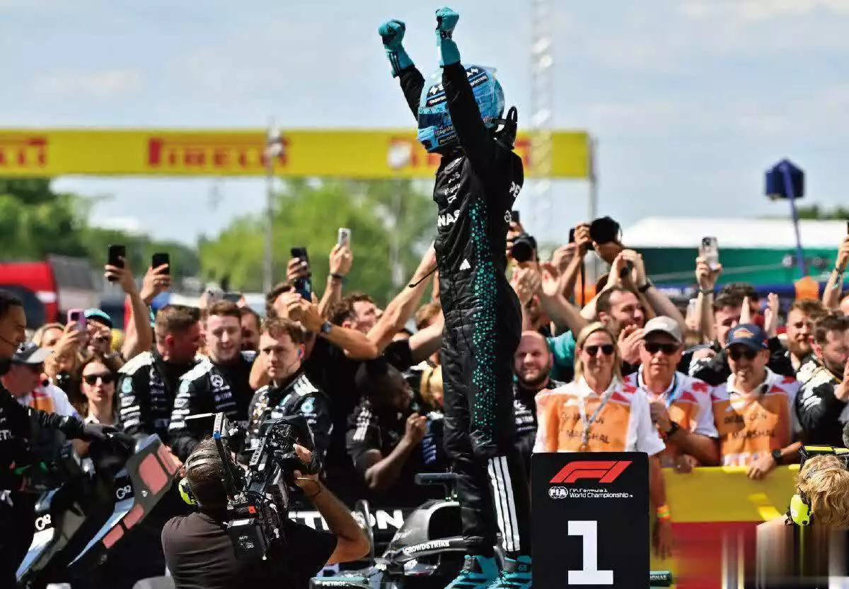 F1加拿大:迈凯伦内斗致无缘领奖台,诺里斯进攻队友撞车退赛