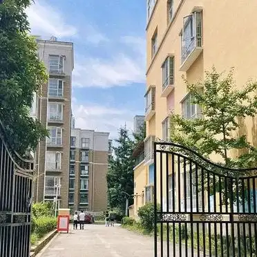 避暑胜地六盘水：拎包入住，环境优越