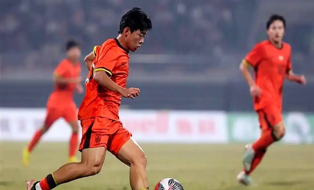 今晚再度迎来中印较量！中国U17男足力争三连胜，一平台全程放送