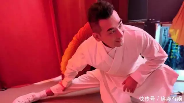 活在李连杰的阴影中，被甄子丹“欺负”的赵文卓，王晶说的并不假