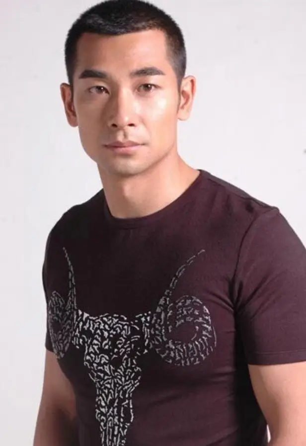 宁愿退圈也要说出真相，如果梅艳芳还在，赵文卓不至于没落至此