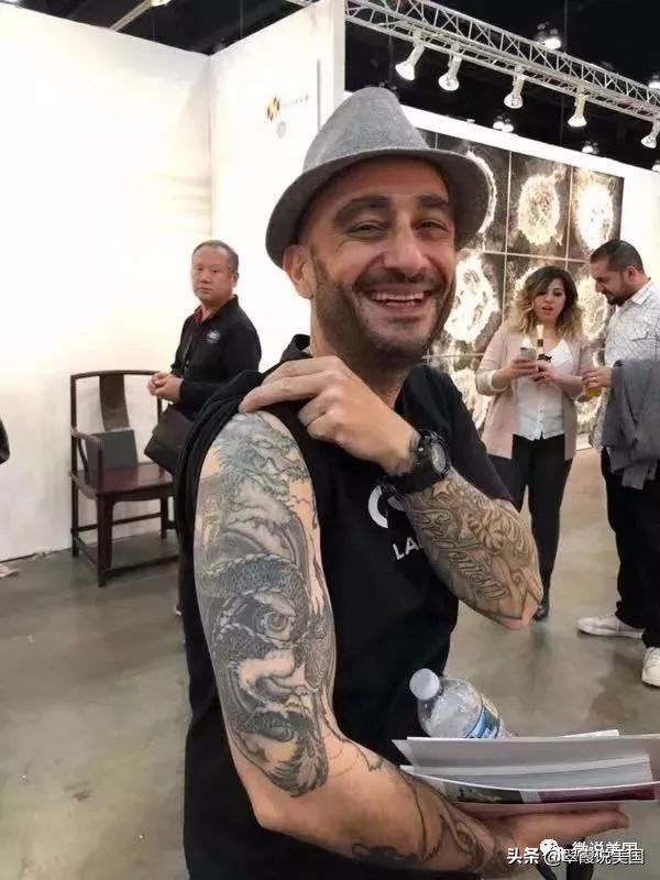 美国人的纹身图案真的很有意思哦