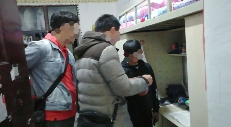 大学生制作“机器人”在QQ群传播淫秽视频收取会员费?一夜暴富不成反被抓