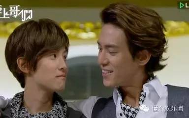 看了爱上哥们，我不要狗粮，我要报警了