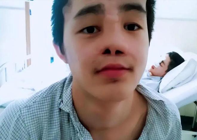 他被人用“高压泵”充气，肚子鼓成球，内脏受损，面部坏死