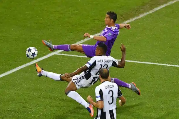 世界杯历史上的无冕之王是荷兰，那么欧冠历史上的无冕之王是谁