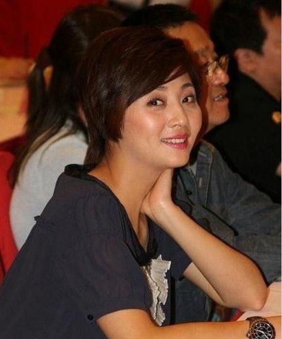 “人间水蜜桃”殷桃：前夫不听话10年，情断3个男人，今41岁还单身