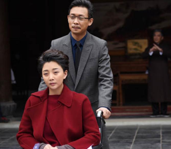 “人间水蜜桃”殷桃：前夫不听话10年，情断3个男人，今41岁还单身