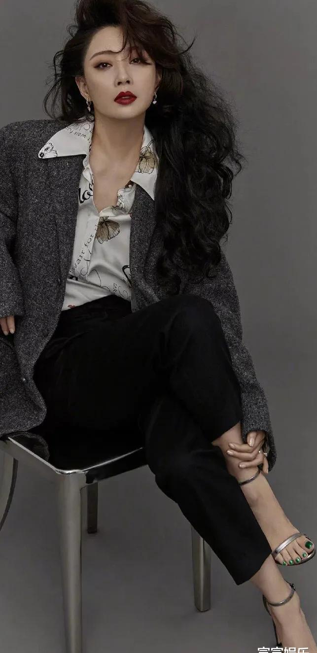 殷桃:四十多岁焕发第二春,曾迷倒六个男人,她的故事真不简单