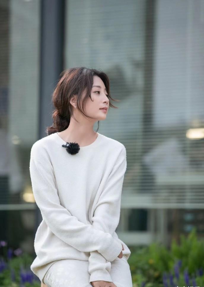 殷桃:四十多岁焕发第二春,曾迷倒六个男人,她的故事真不简单