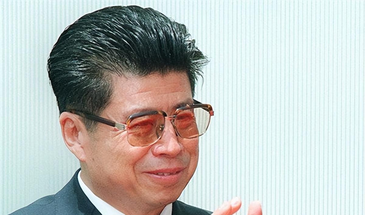 他是建国来逃跑级别最高的贪官:转移巨额财产逃跑,至今不知去向