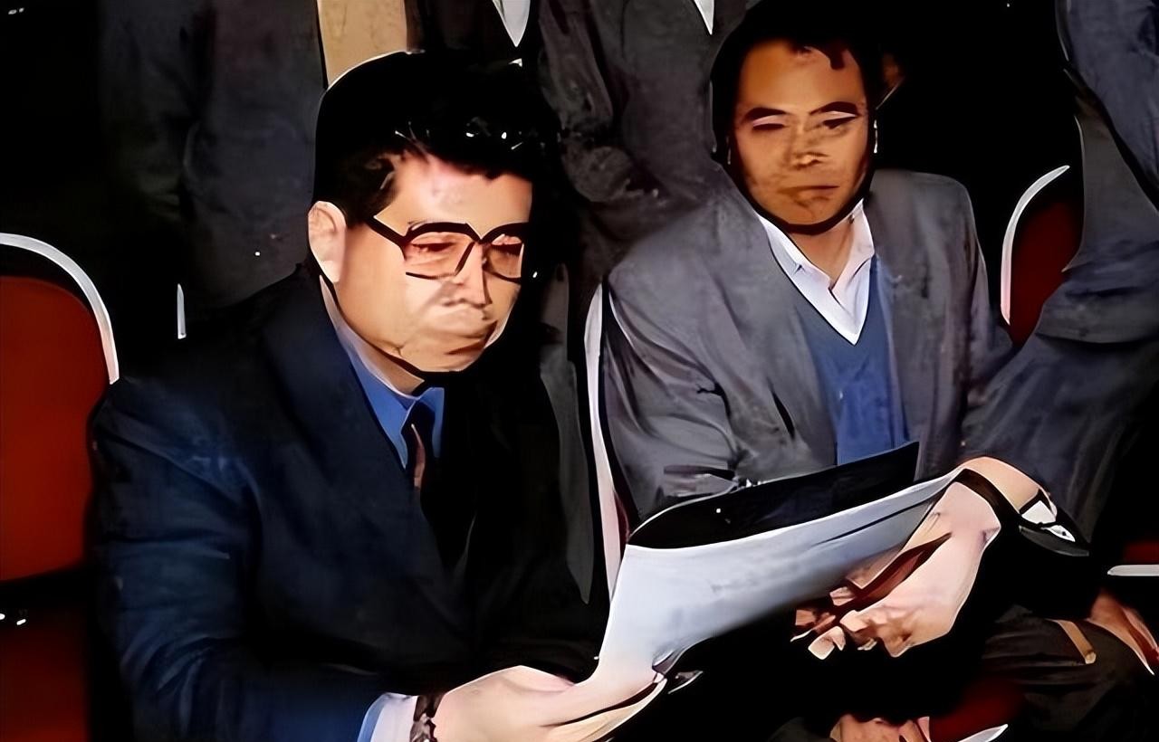 他是建国来逃跑级别最高的贪官:转移巨额财产逃跑,至今不知去向