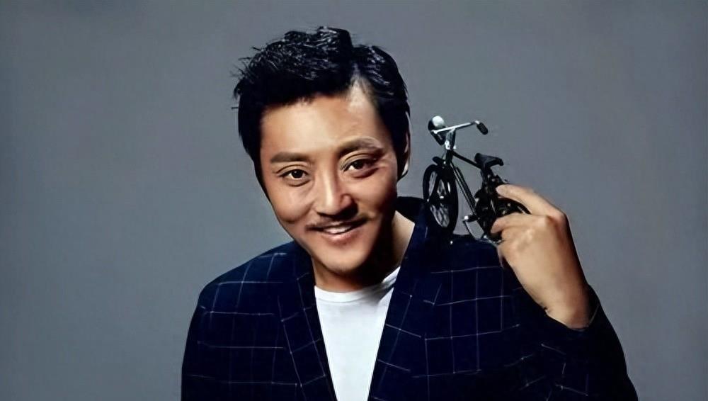 43岁殷桃新欢？入狱前夫，前任黑道老大，经历了好几个男人，真是厉害