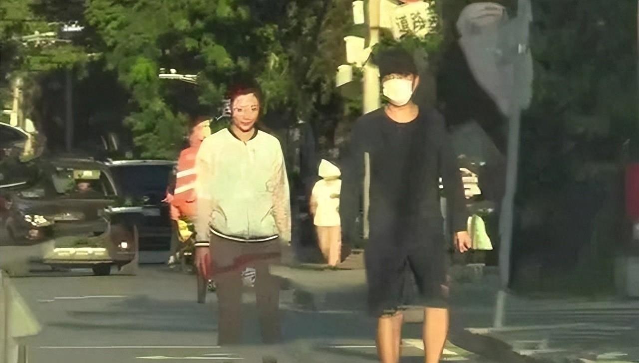 43岁殷桃新欢？入狱前夫，前任黑道老大，经历了好几个男人，真是厉害