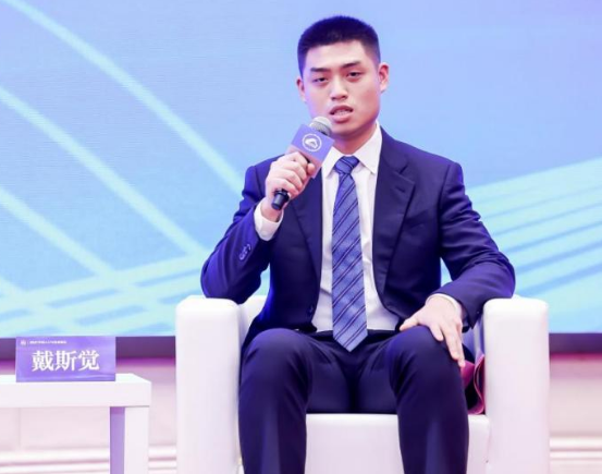 江西南昌“95后”：22岁成为A股实控人，26岁担任上市公司董事长