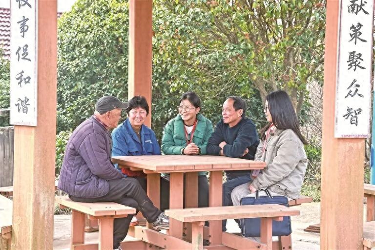 悟规律 明方向 学方法 增智慧 | 把政绩树在人民群众心中