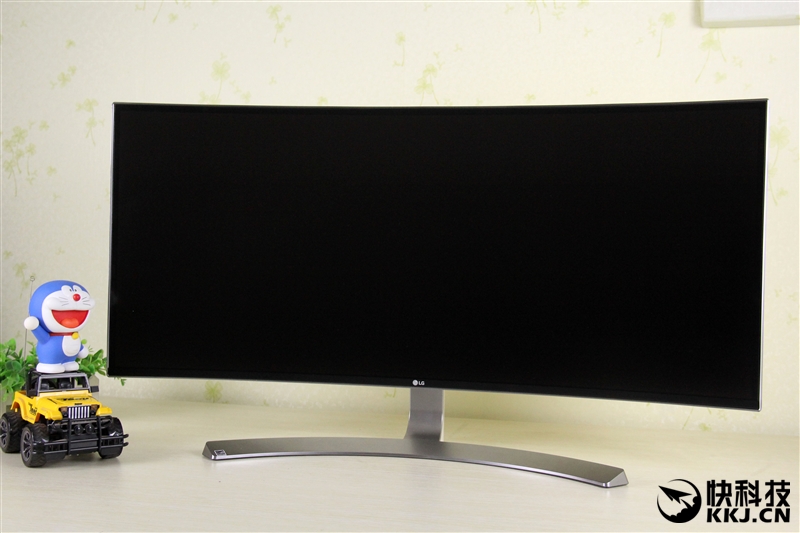 首发！LG 21：9曲面超宽屏显示器详测：震撼、惊艳